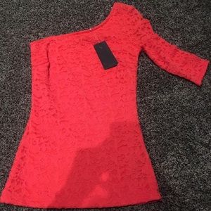 Nwt Guess one shoulder top